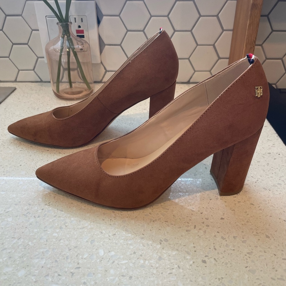 Tommy Hilfiger Women's Abilene